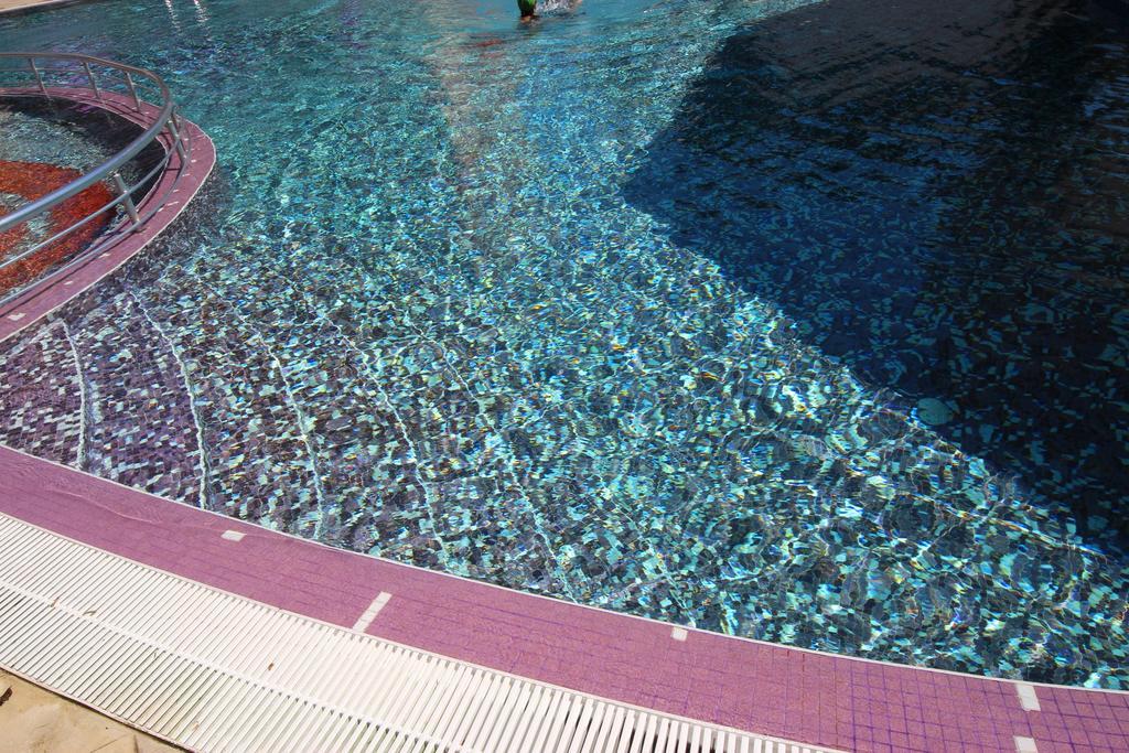 Menada Rainbow Apartments Sunny Beach Buitenkant foto